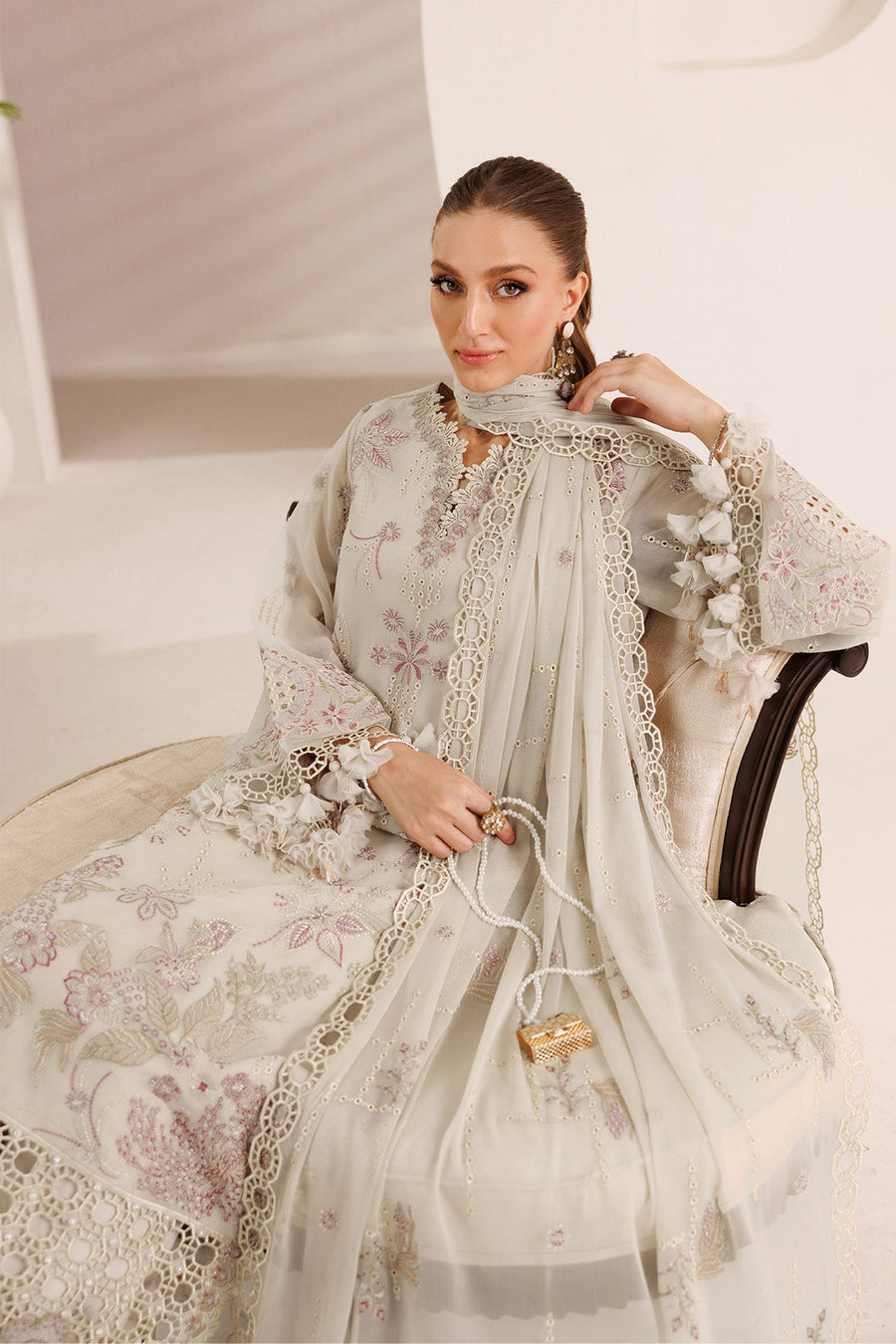AF-DHG-5033-Raviyah