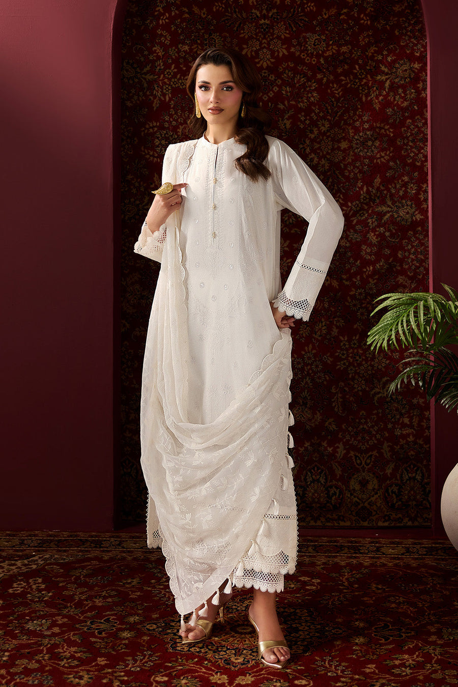 Ivory Serenade – Embroidered Off-White Lawn 3-Piece Festive Suit - Pehnaawaa