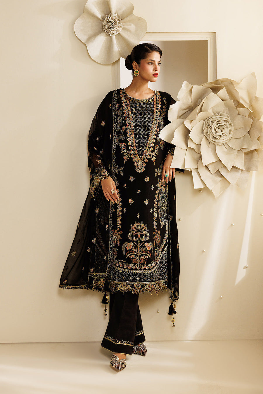 Halo Embroidered Chiffon 3-Piece Formal Suit