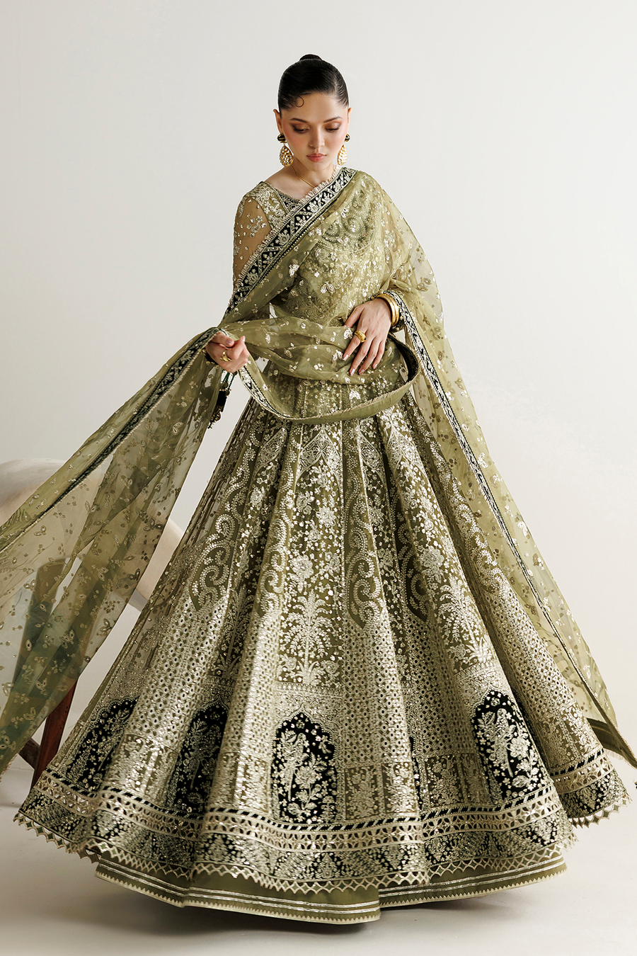 Embroidered Chiffon 3-Piece Formal Suit with Velvet Details