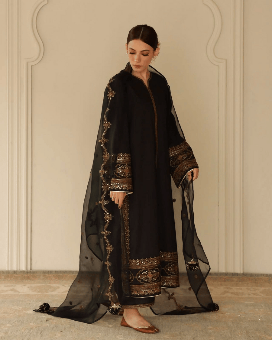 Royal Black Attire – Classic 3-Piece Suit for Women