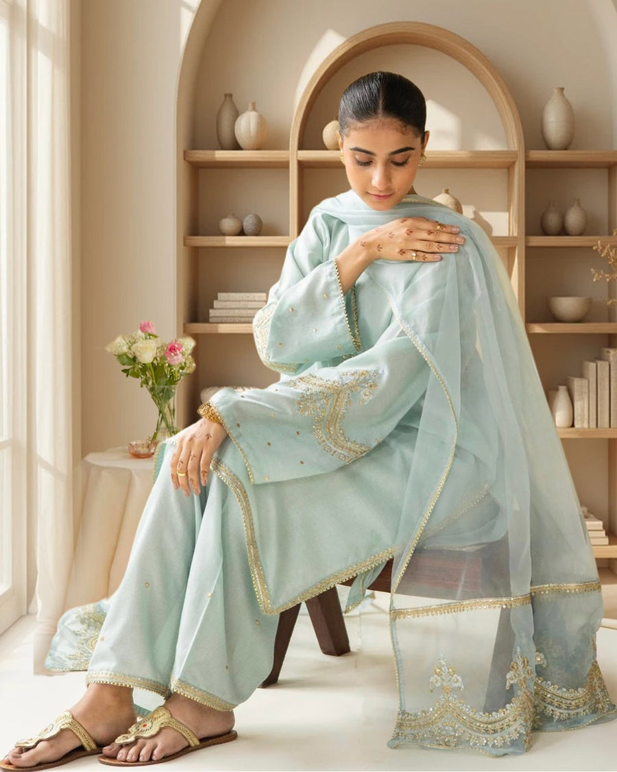 Aqua Bloom – Stylish Summer Suit for Women