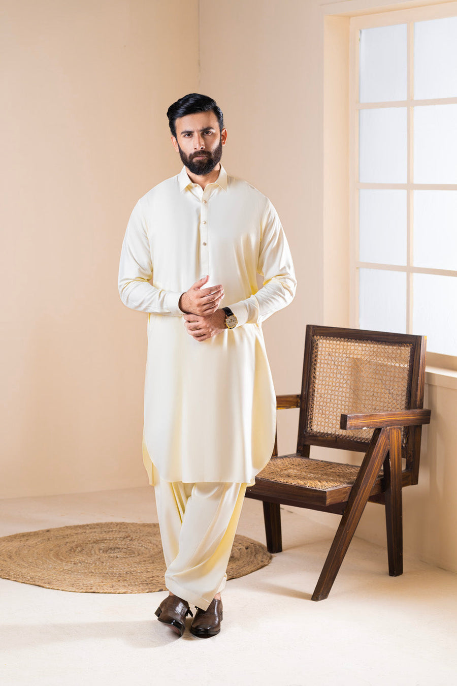 Ivory Crepe 2-Piece Kurta Set | Band Collar