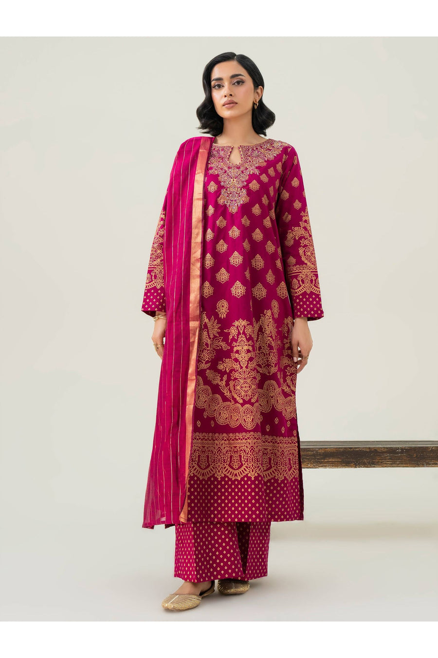 Embroidered 3 Piece Lawn Suit for Everyday Wear