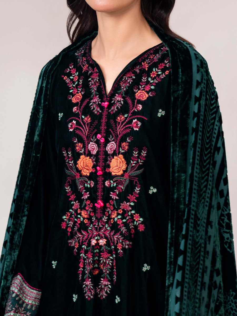 3 Piece Velvet Suit- Embroidered (Pret) - Pehnaawaa