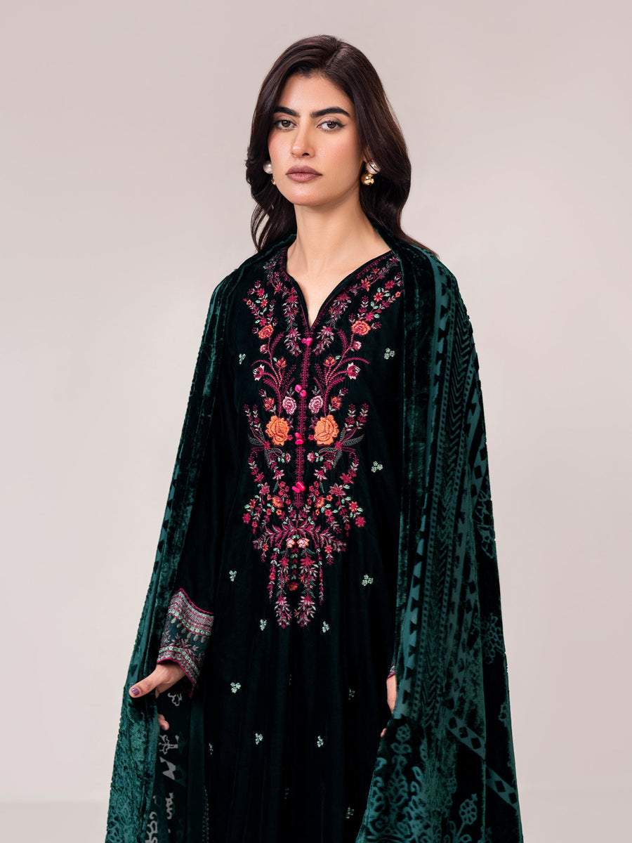 3 Piece Velvet Suit- Embroidered (Pret) - Pehnaawaa