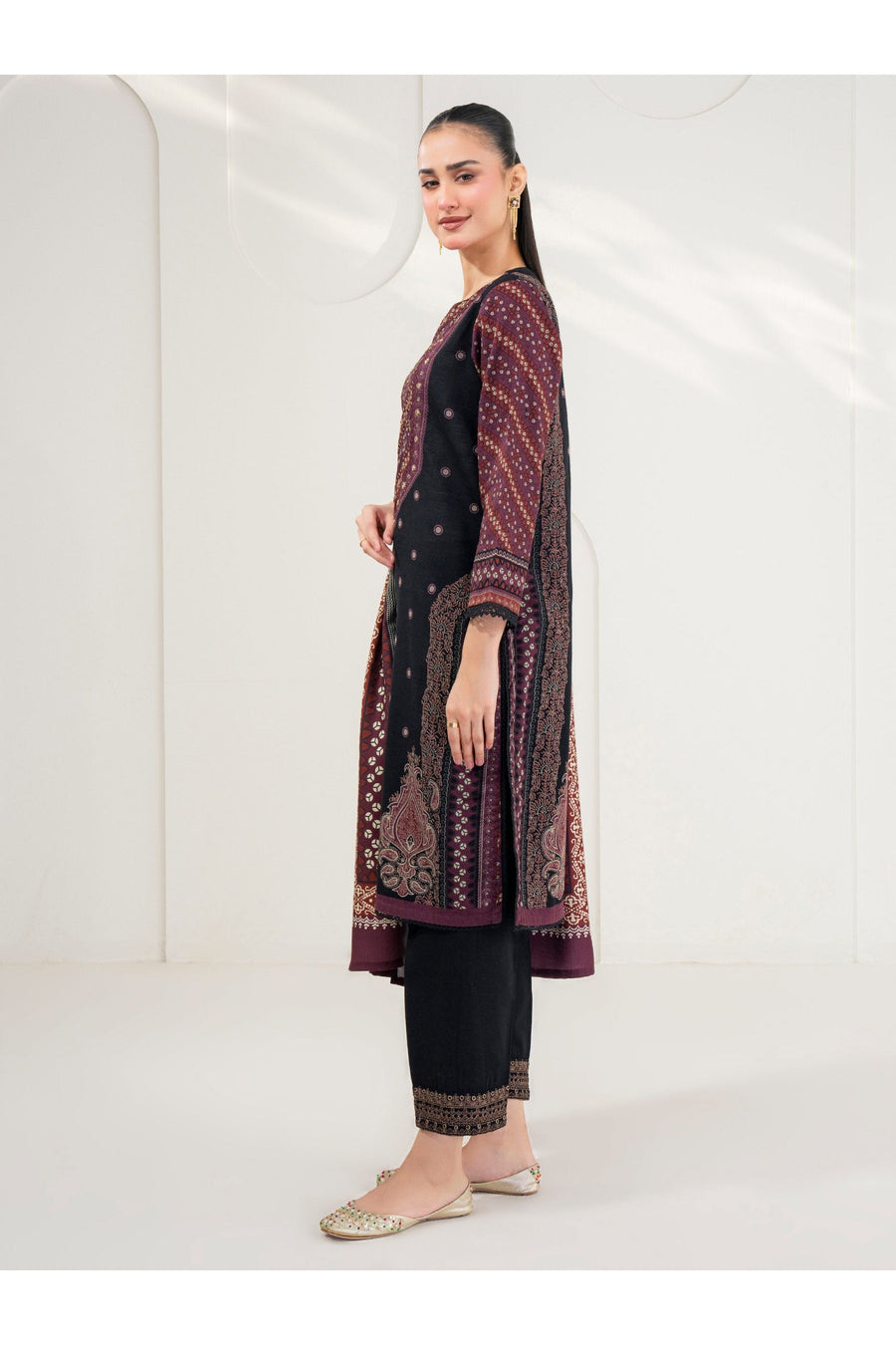 Embroidered 3 Piece Khaddar Suit Set