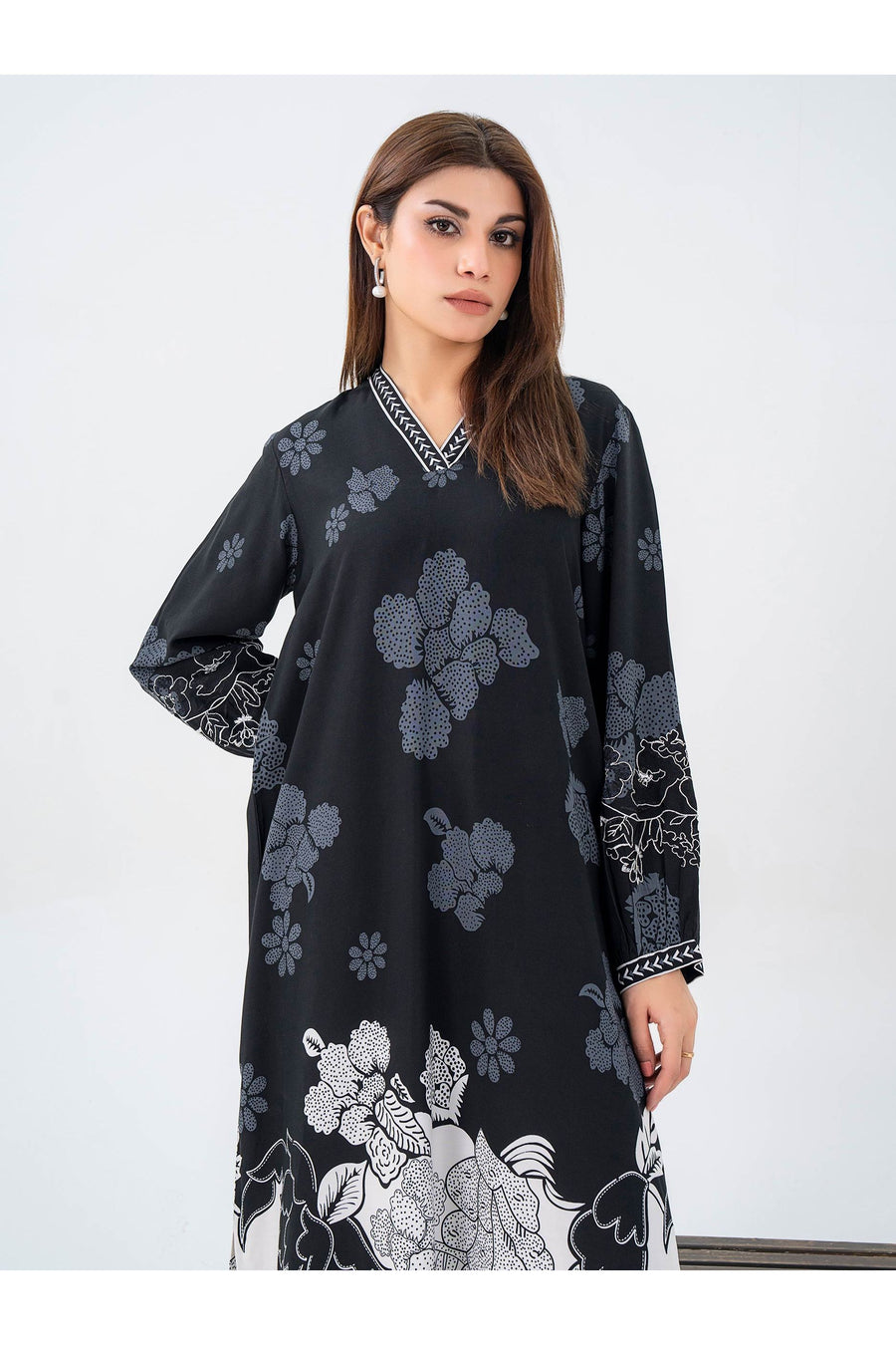 Embroidered Linen Shirt for Everyday Style
