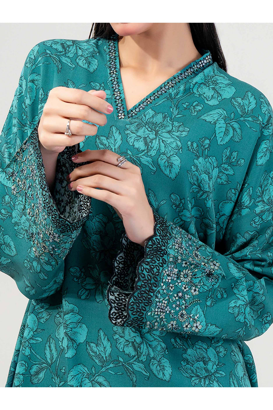 Chic Summer 2-Piece Embroidered Linen Suit