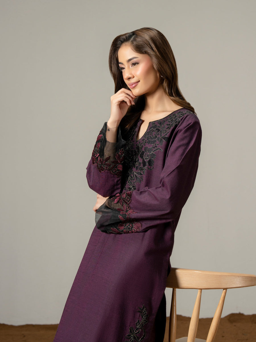 2 Piece Yarn Dyed Suit-Embroidered (Pret) - Pehnaawaa
