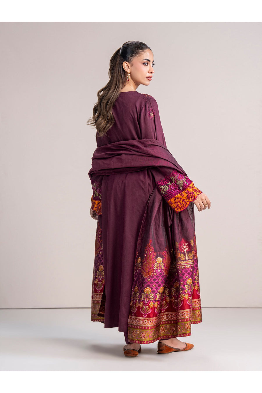 Burgundy Raw Silk 3-Piece Salwar Kameez | Zardosi V-Neck