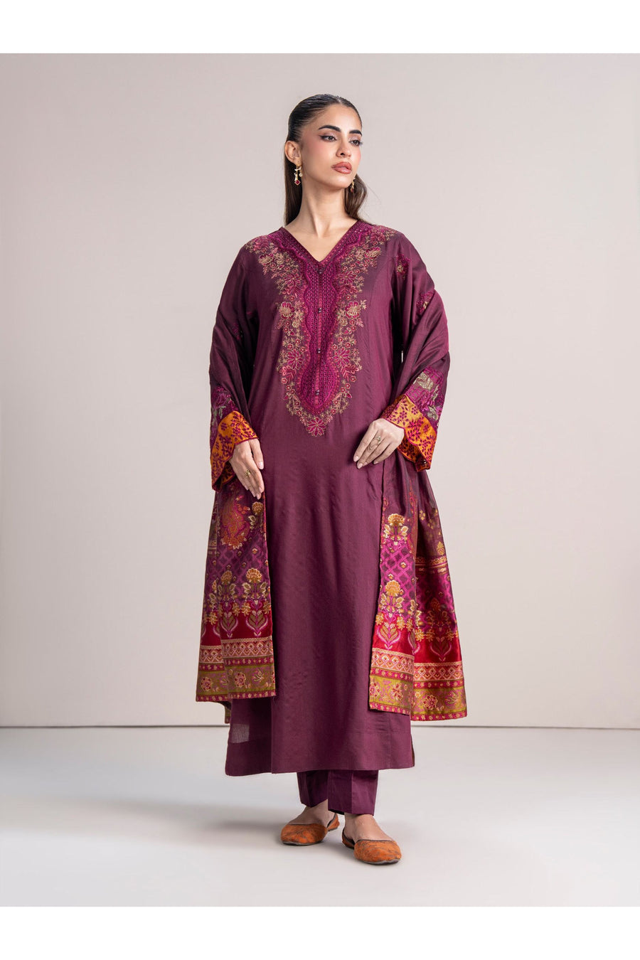 Burgundy Raw Silk 3-Piece Salwar Kameez | Zardosi V-Neck