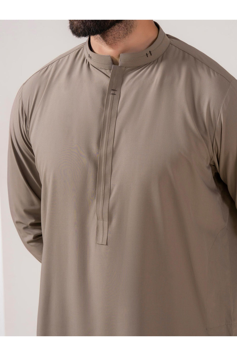 Wash And Wear Men's Suit With Effortless Style And Comfort