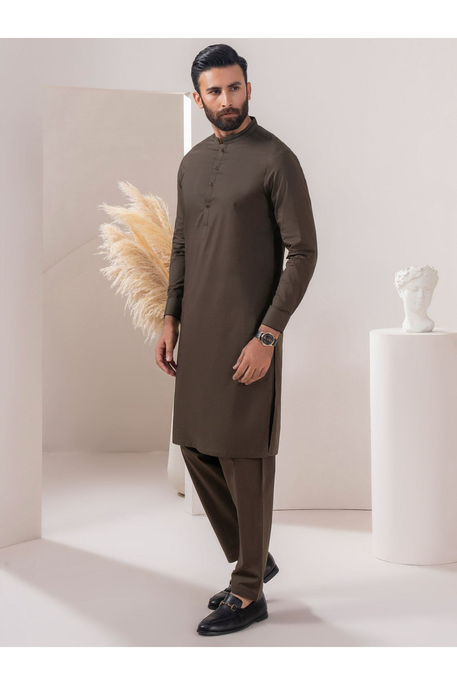 Breathable Cotton Suit For Timeless Elegance And Men's Style