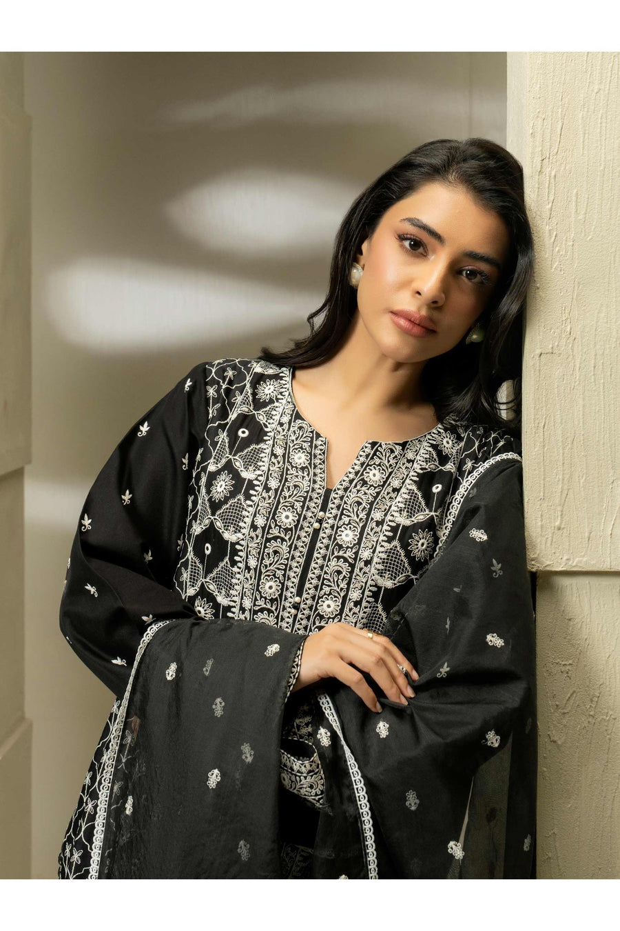 Embroidered Satin 3-Piece Suit Set