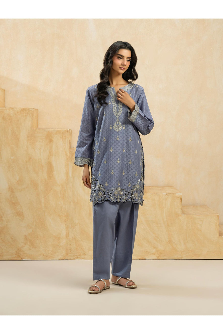 Embroidered Jacquard 2 Piece Suit Set