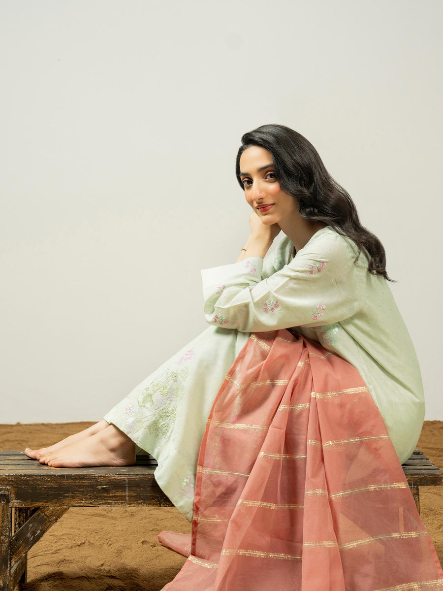 3 Piece Jacquard Suit-Embroidered (Pret) - Pehnaawaa