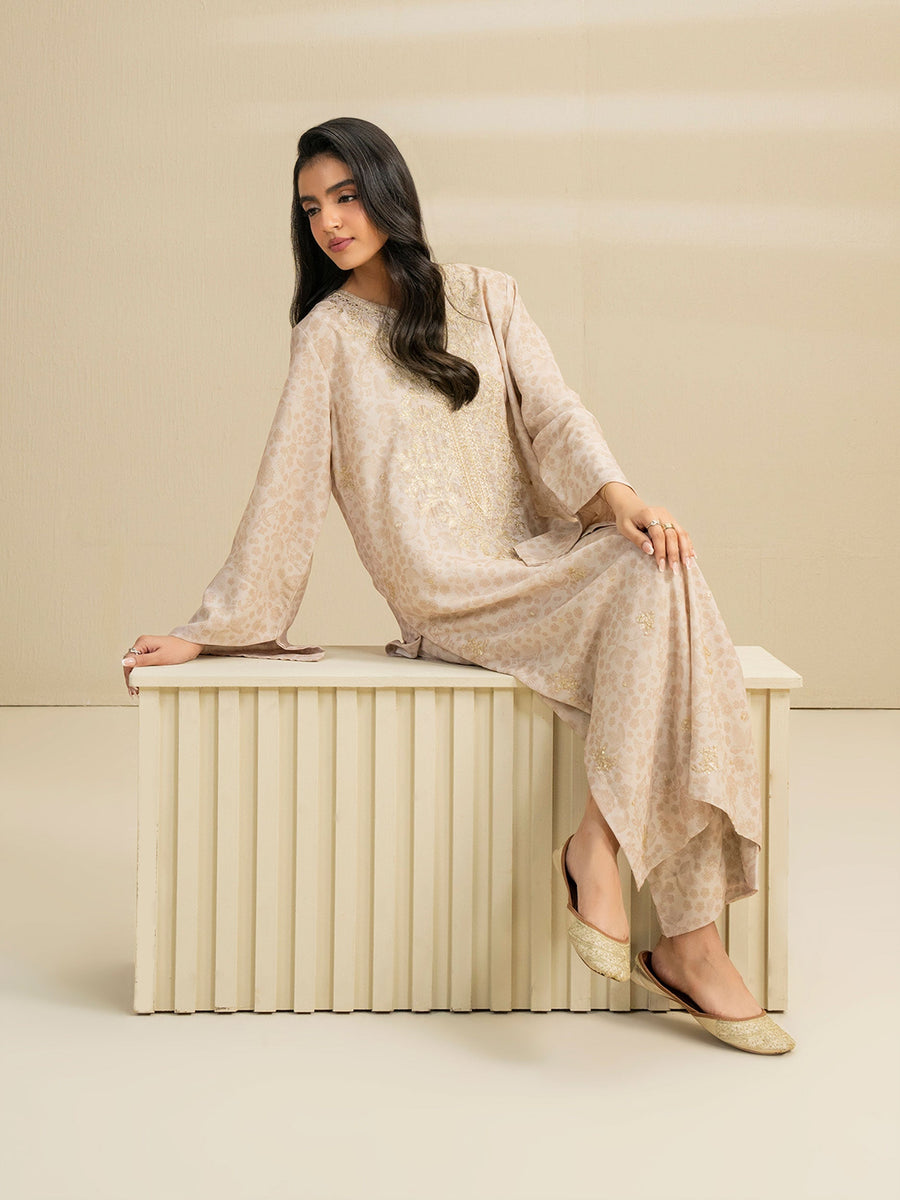 2 Piece Grip Suit-Embroidered (Pret) - Pehnaawaa