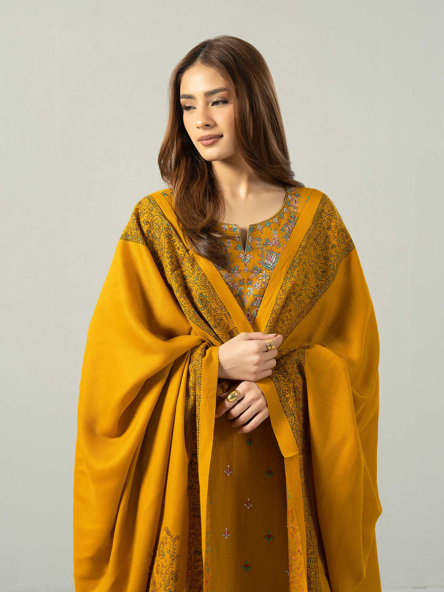 3 Piece Slub Khaddar Suit- Embroidered (Pret) - Pehnaawaa