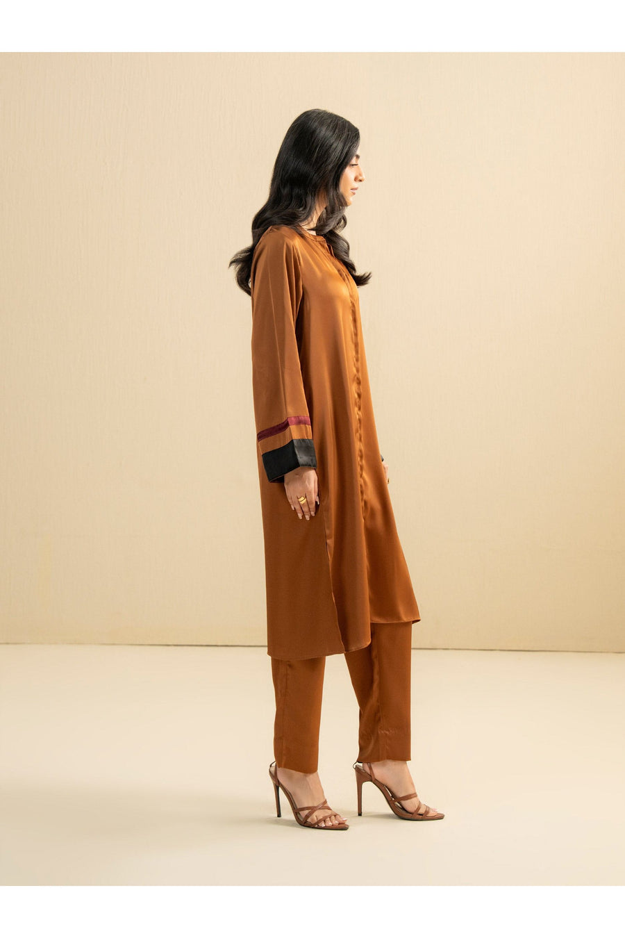 Silk Two-Piece Suit for Casual Elegance