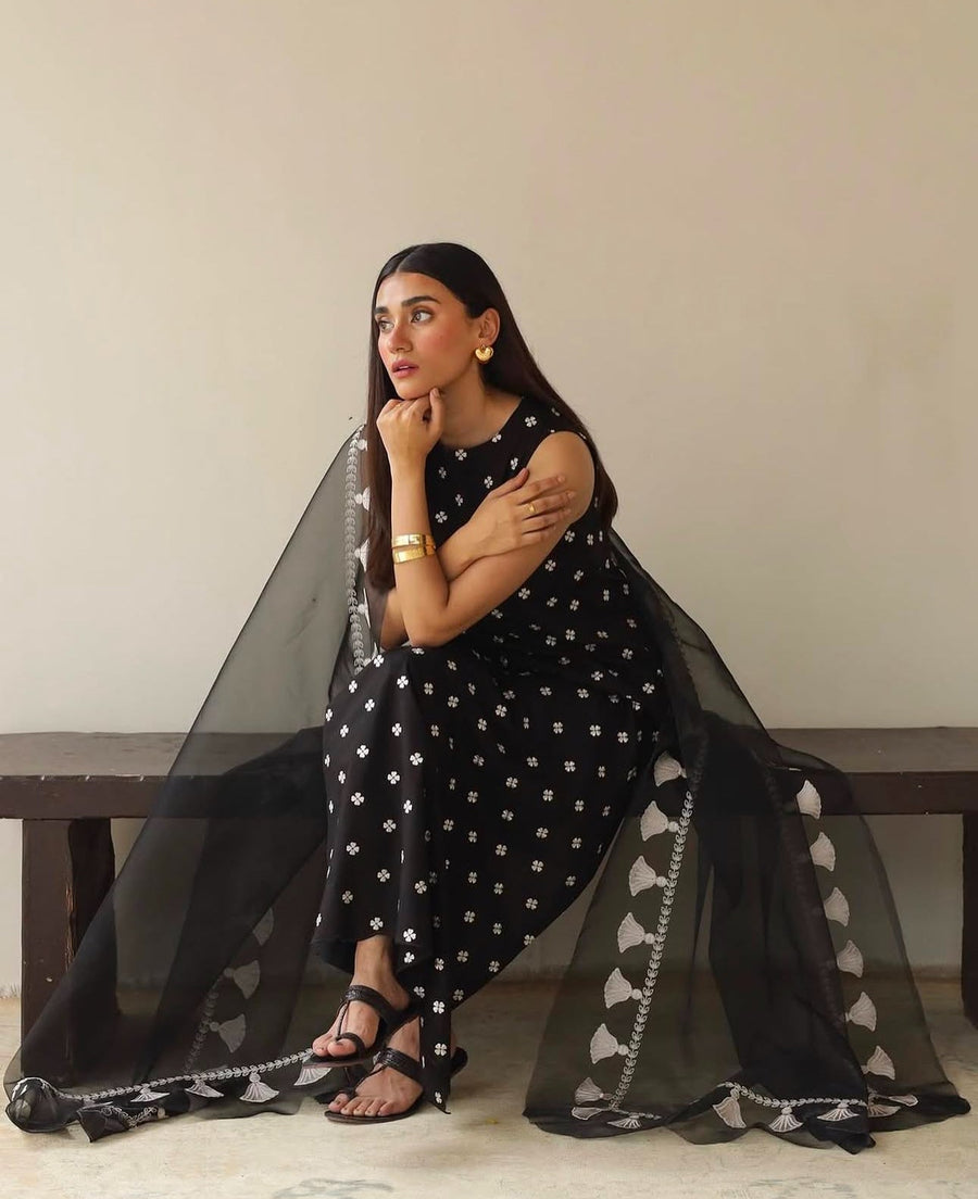 Black Noir – Elegant Embroidered Suit for Women