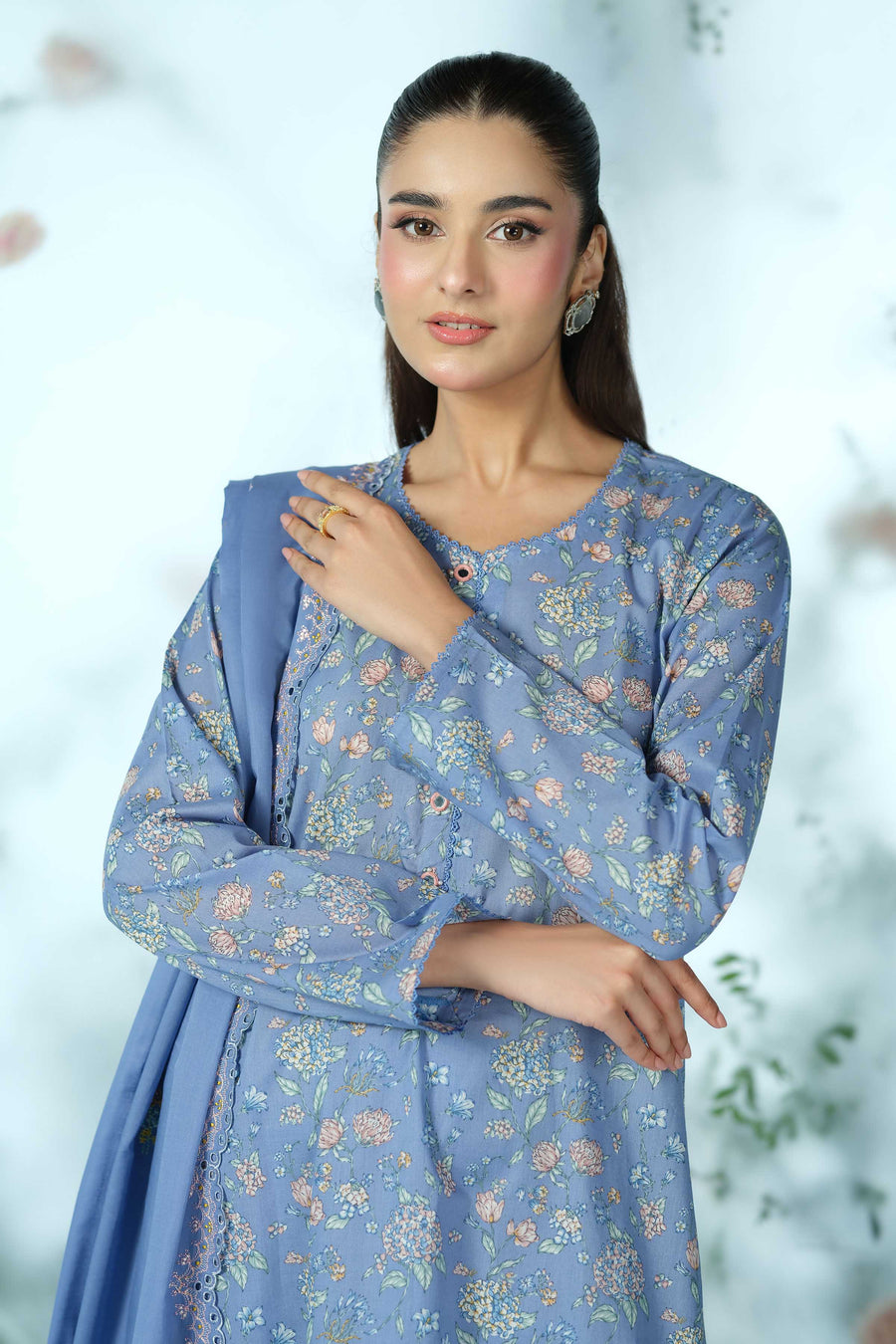 LAWN | EMBROIDERED - Pehnaawaa