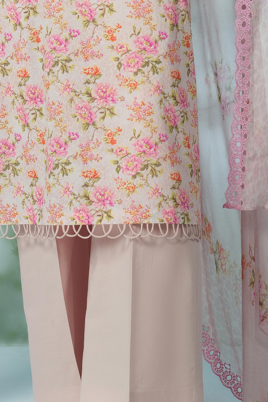 LAWN | EMBROIDERED - Pehnaawaa