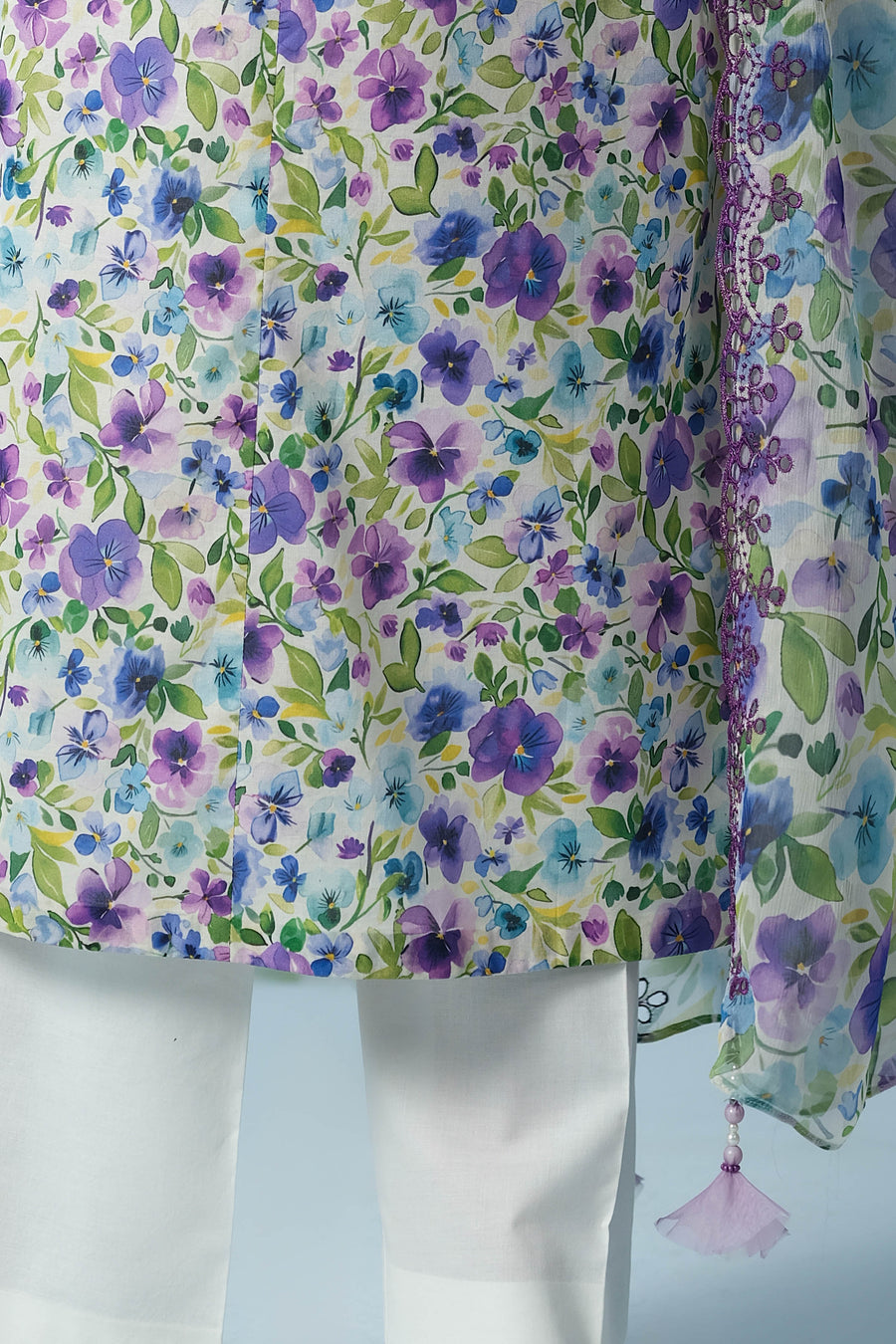 LAWN | EMBROIDERED - Pehnaawaa