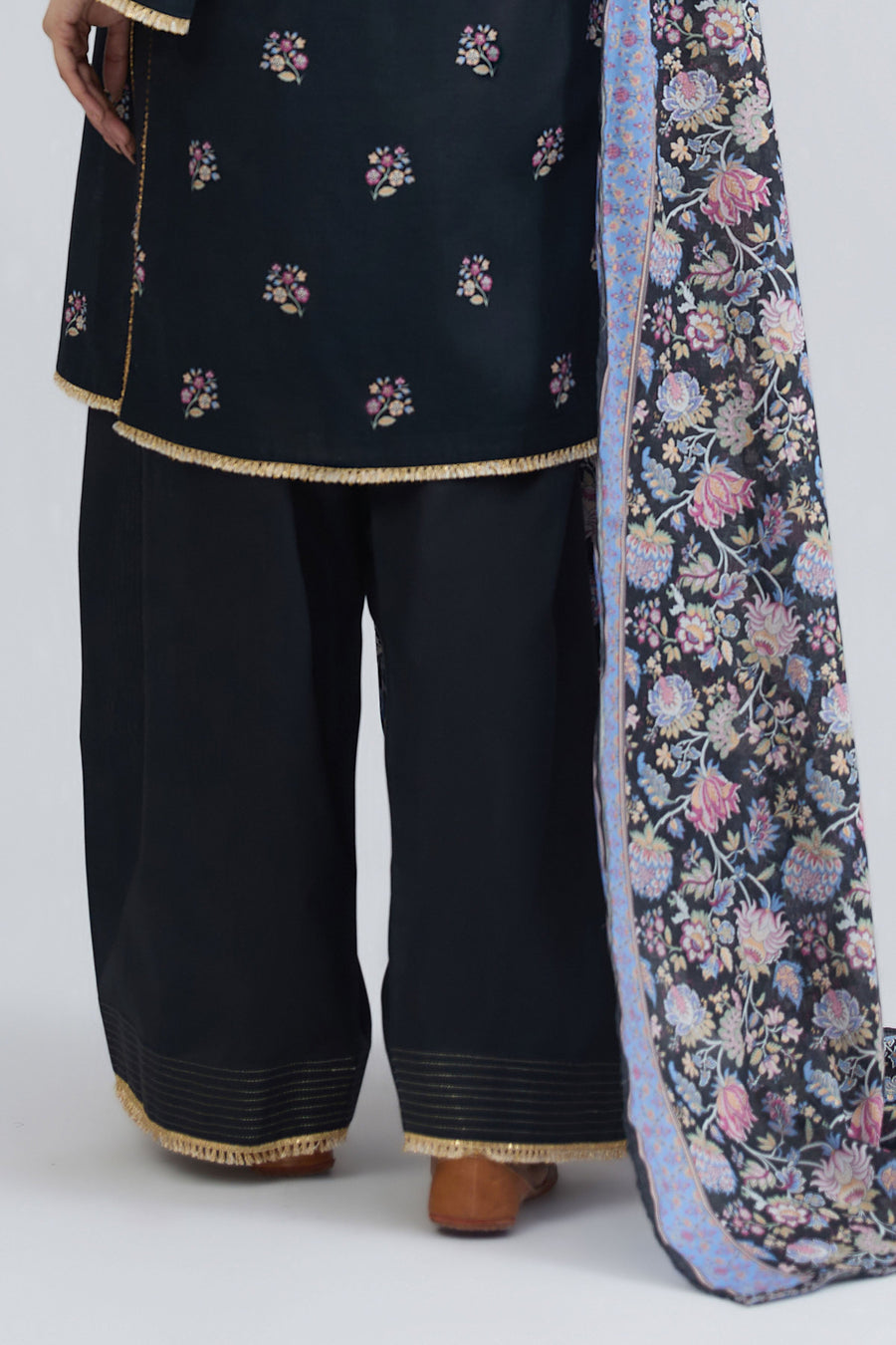 LAWN | PRINTED - Pehnaawaa