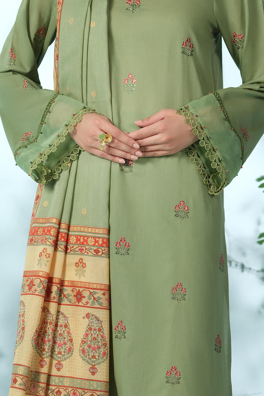 LAWN | EMBROIDERED - Pehnaawaa
