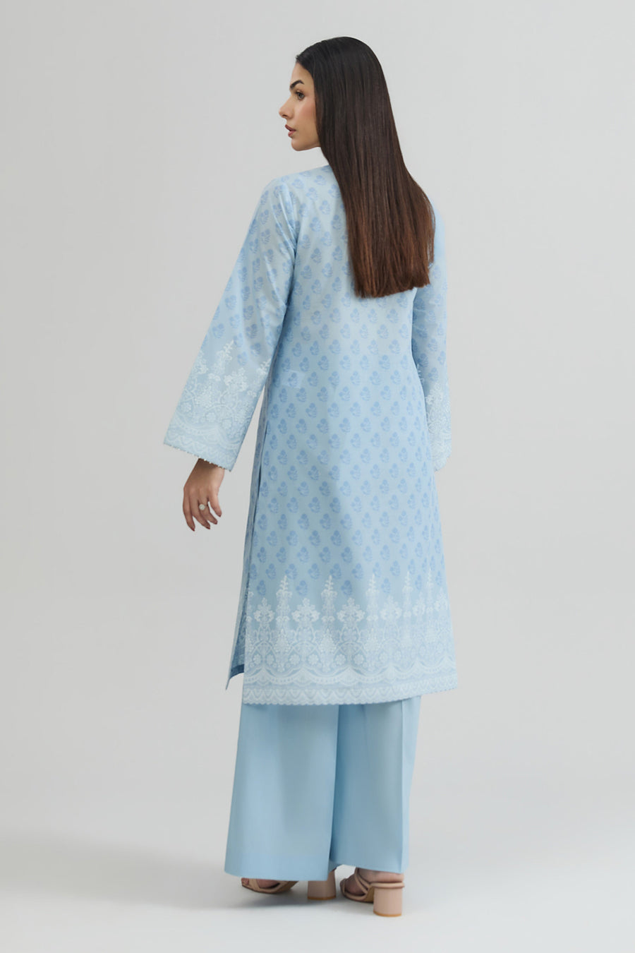 LAWN | EMBROIDERED - Pehnaawaa