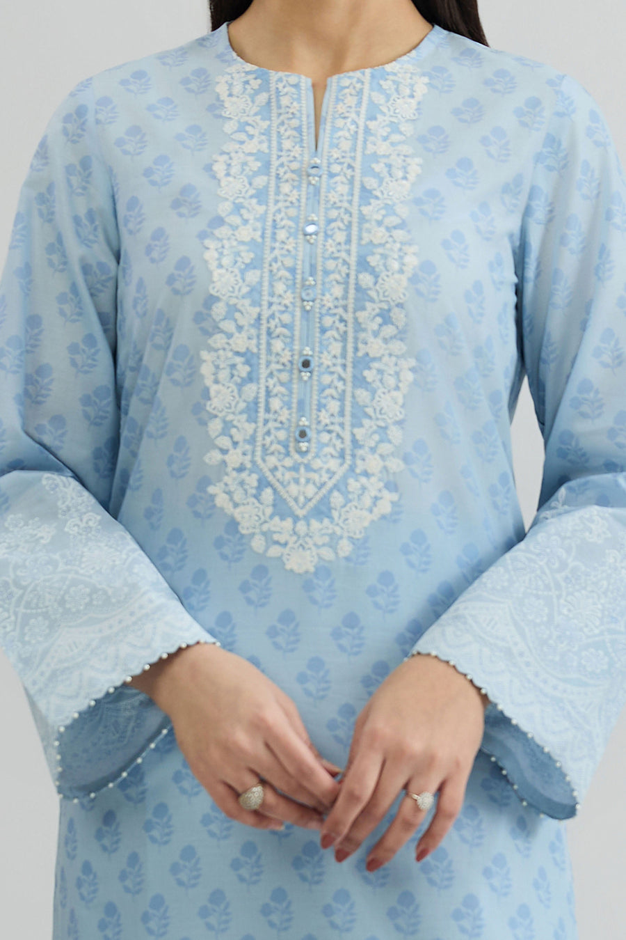 LAWN | EMBROIDERED - Pehnaawaa