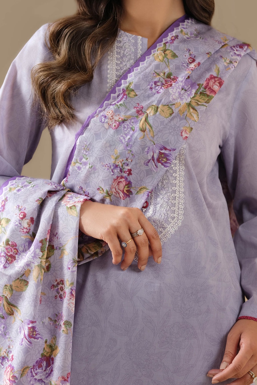 LAWN | EMBROIDERED - Pehnaawaa