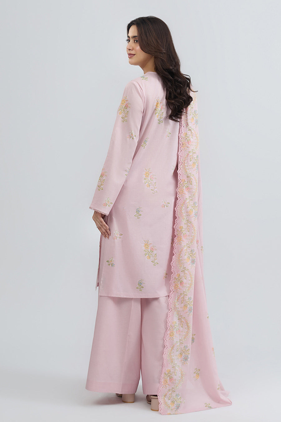 LAWN | EMBROIDERED - Pehnaawaa