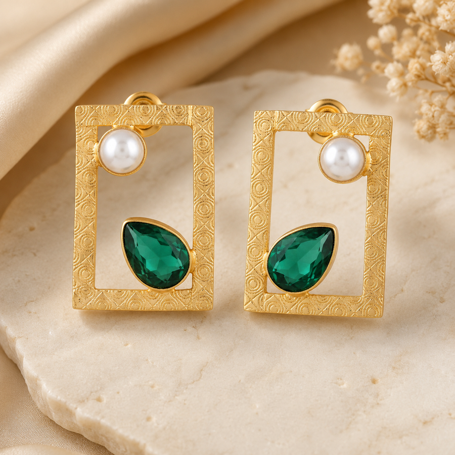 Emerald Green Kundan Pearl Geometric Gold Earrings