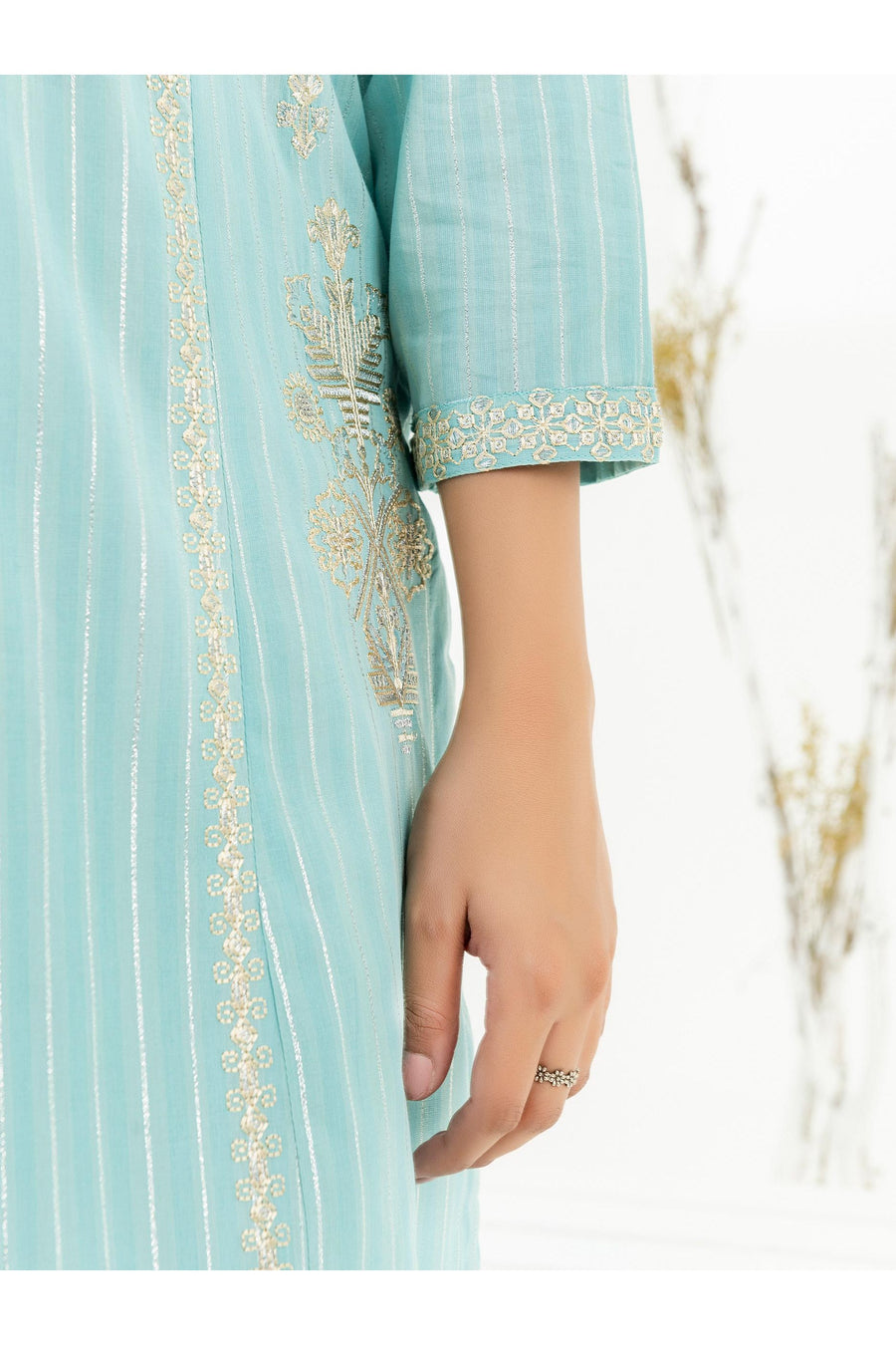 Embroidered Yarn-Dyed Casual Shirt