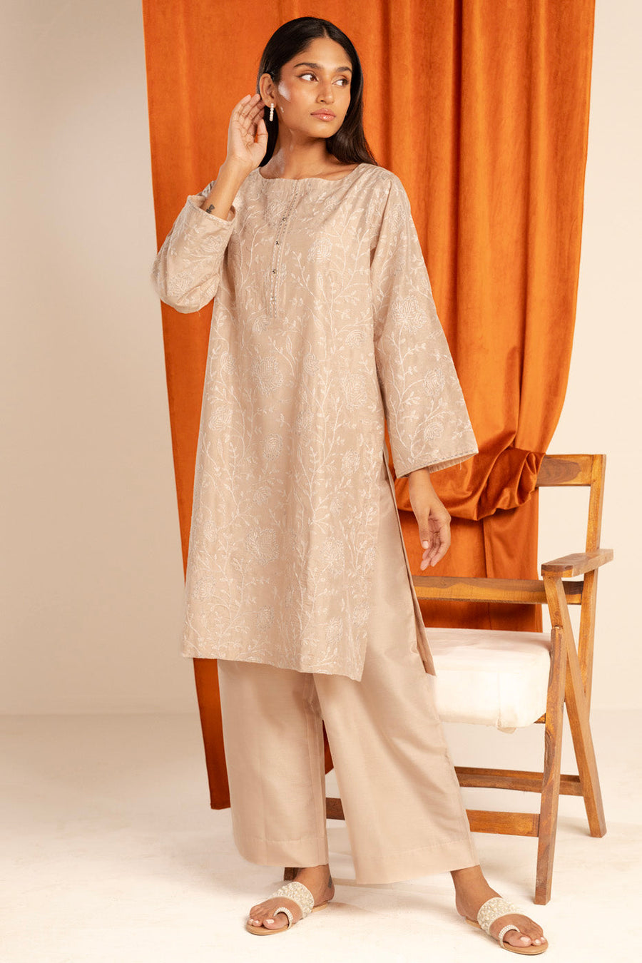 Ivory Cotton Silk 2-Piece Kurta | Resham Embroidery