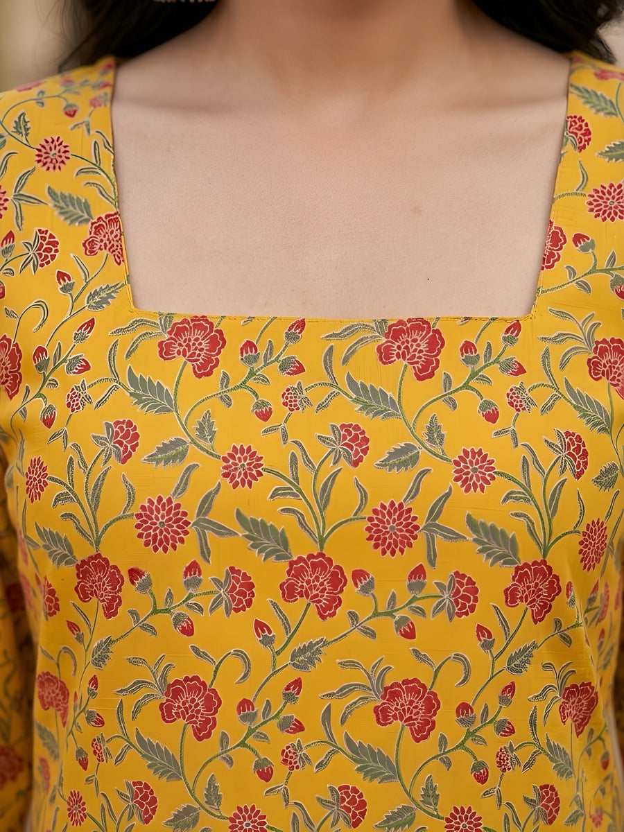 Printed Straight Kurta with Three Quarter Sleeves - Pehnaawaa