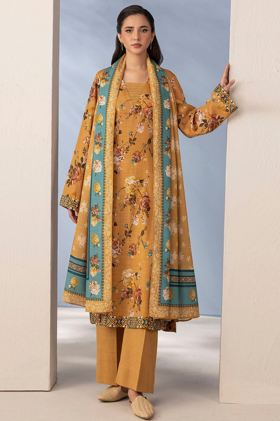 Reena Digital Printed Khaddar 3-Piece Ready-to-Wear Suit