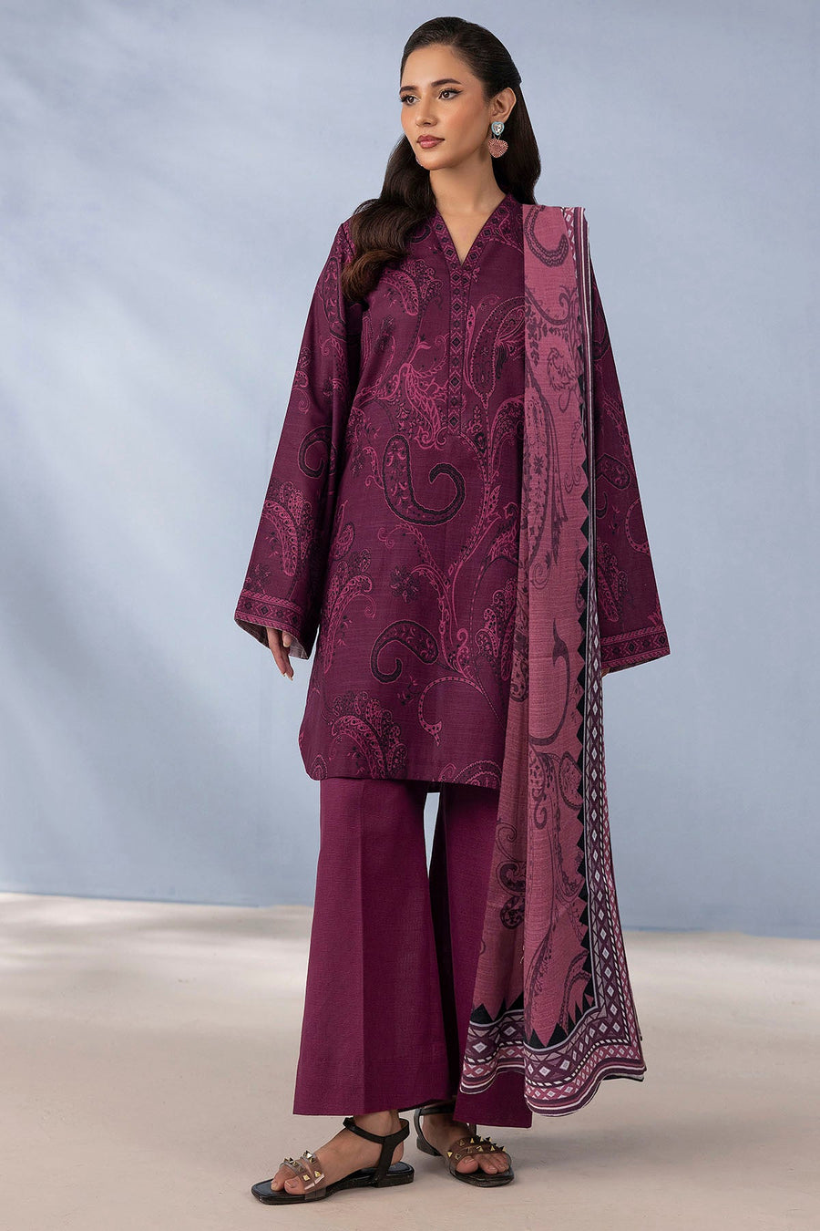 Alaya Digital Printed Khaddar 3-Piece Ready-to-Wear Suit