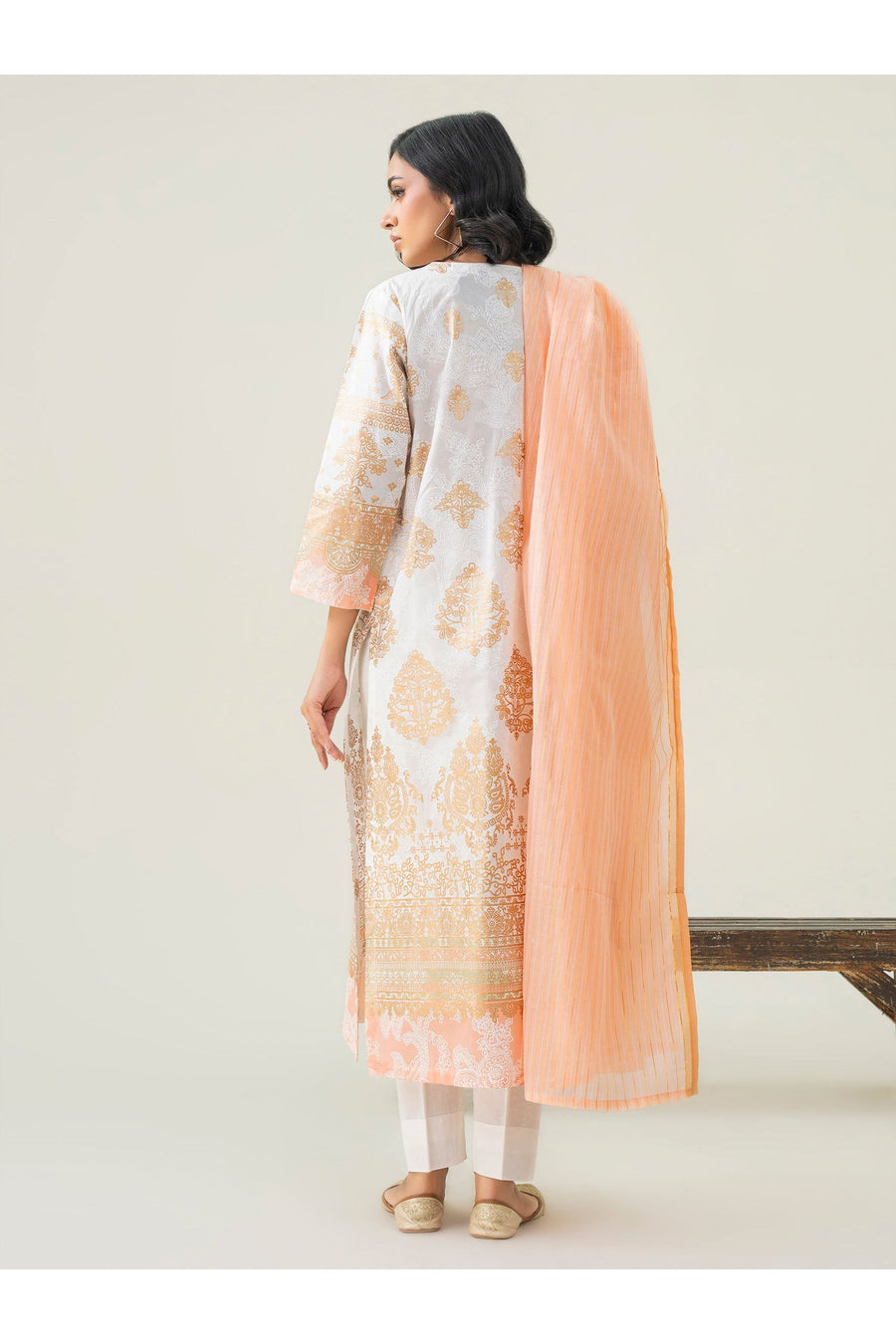 Embroidered 2 Piece Lawn Suit for Summer Fun
