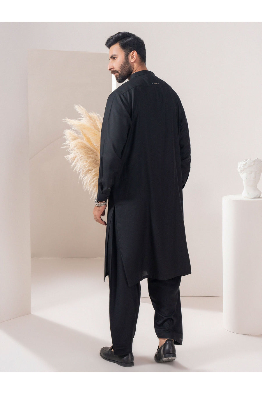 Men's Formal Crepe Suit With Elegant Timeless Style Two Piece