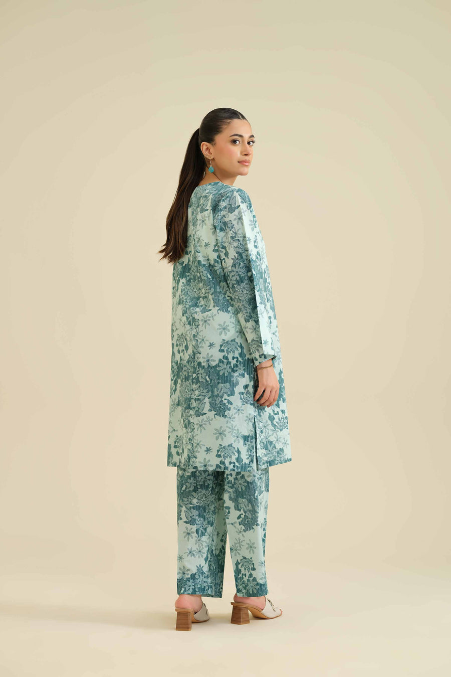 Chic 2 Piece Printed Suit for Effortless Everyday Style