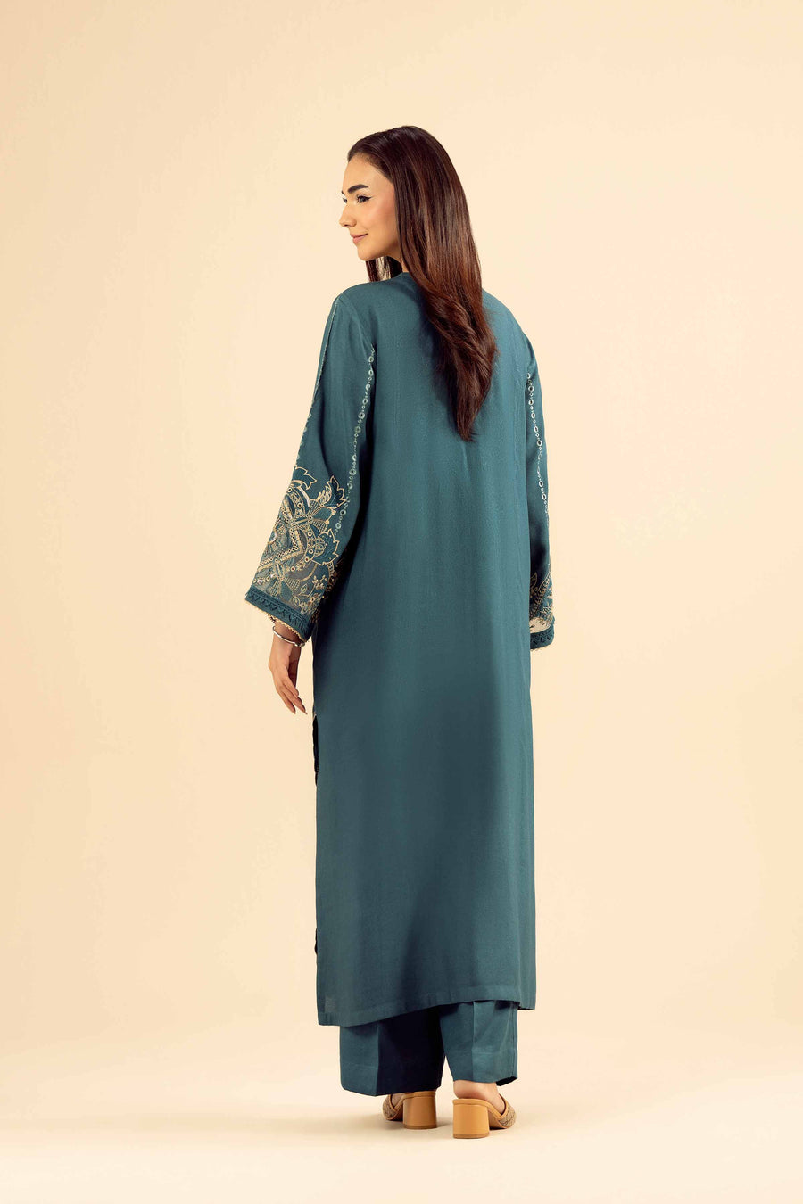 Stylish 2 Piece Embroidered Suit for Effortless Chic Looks