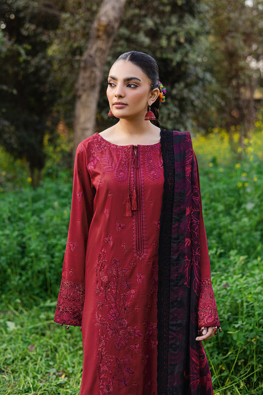 Crimson Royale Embroidered Lawn 3-Piece Suit with Digital Printed Silk Dupatta - Pehnaawaa