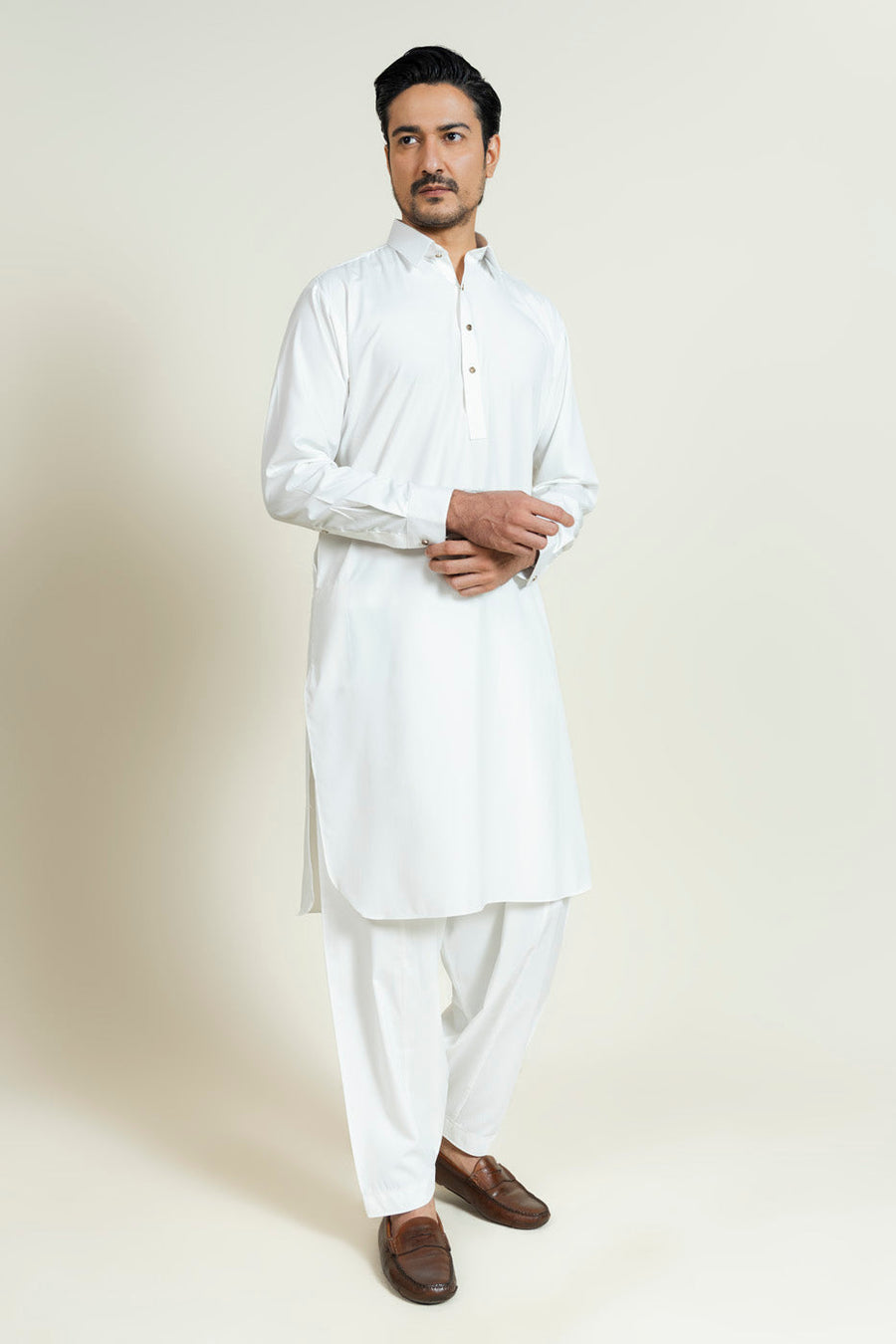 Off-White Cotton 2-Piece Kurta Set | Classic Collar