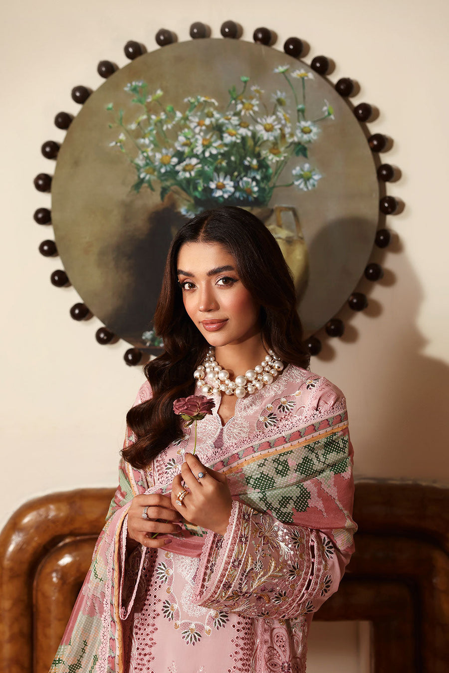 Blush Pearl Embroidered Lawn 3-Piece Suit with Digital Printed Silk Dupatt - Pehnaawaa