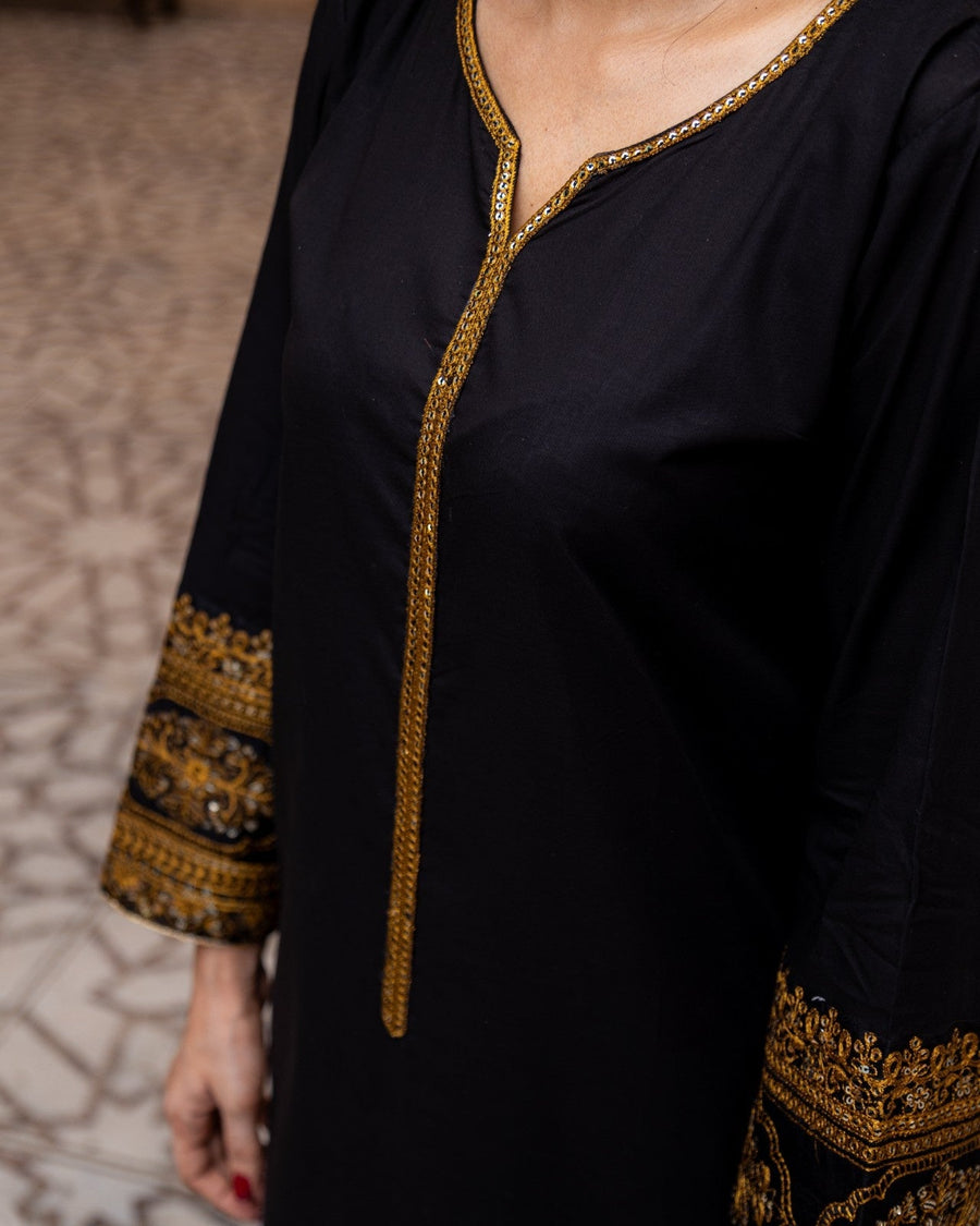 Royal Black Attire – Classic 3-Piece Suit for Women