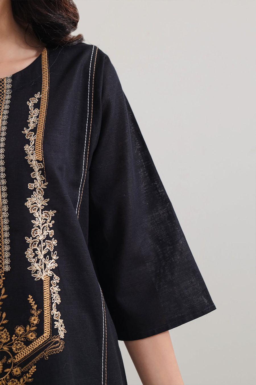 Solid Embroidered Khaddar Stitched 2 Piece (Shirt/Trouser) - Pehnaawaa