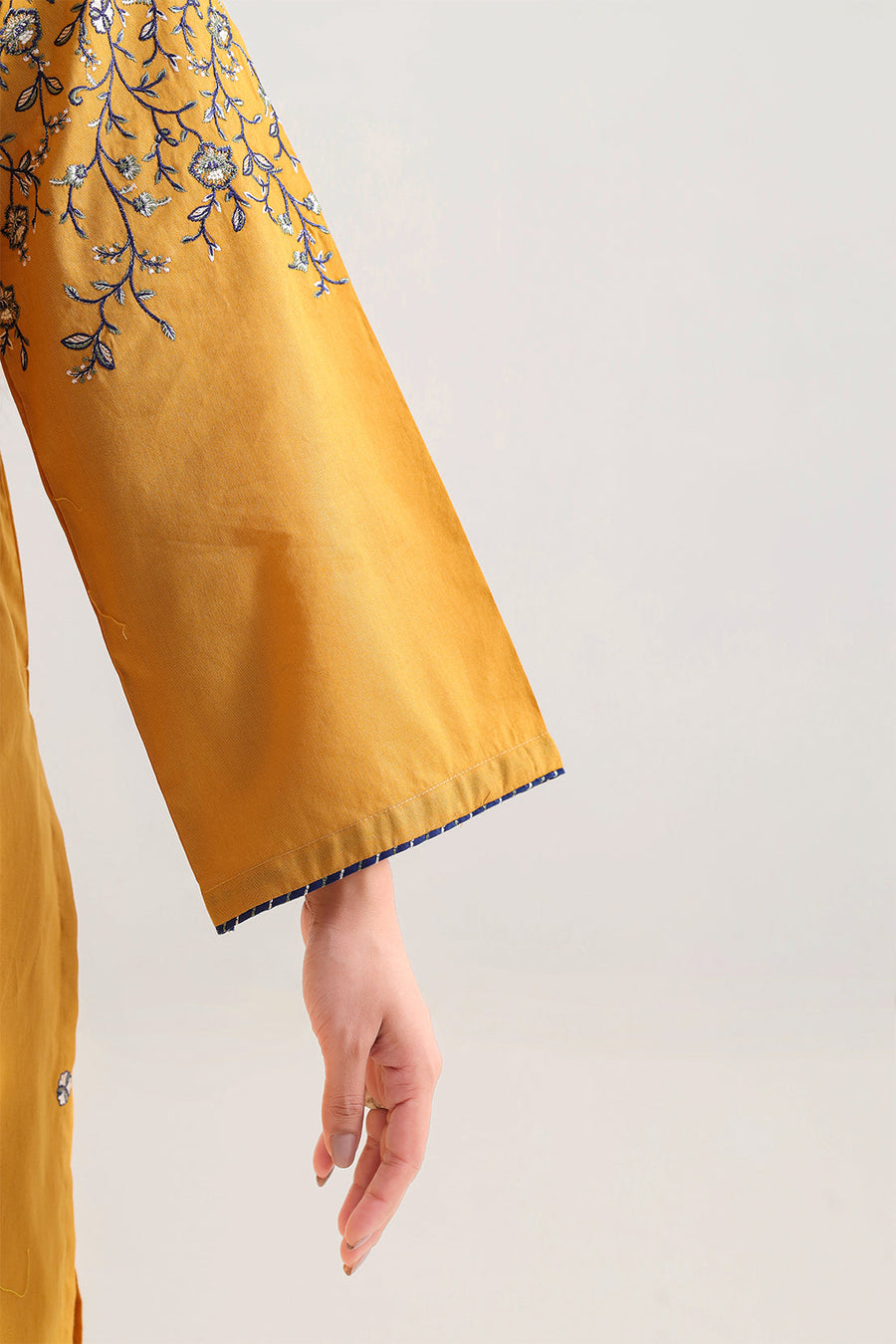 Solid Embroidered Cambric Stitched 3 Piece - Pehnaawaa